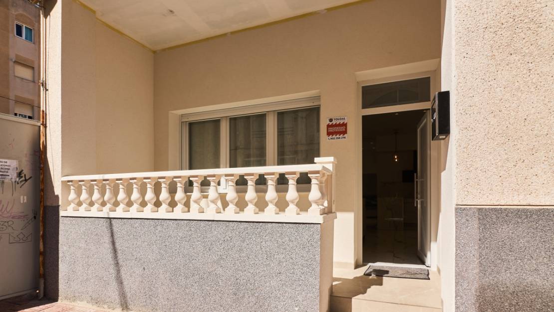 Sale - Apartment - Torrevieja - Torrevieja Centro