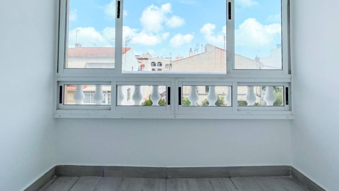Sale - Apartment - Torrevieja - Torrevieja Centro