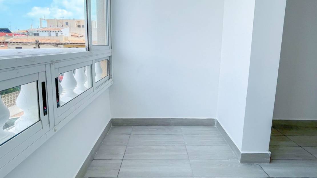 Sale - Apartment - Torrevieja - Torrevieja Centro