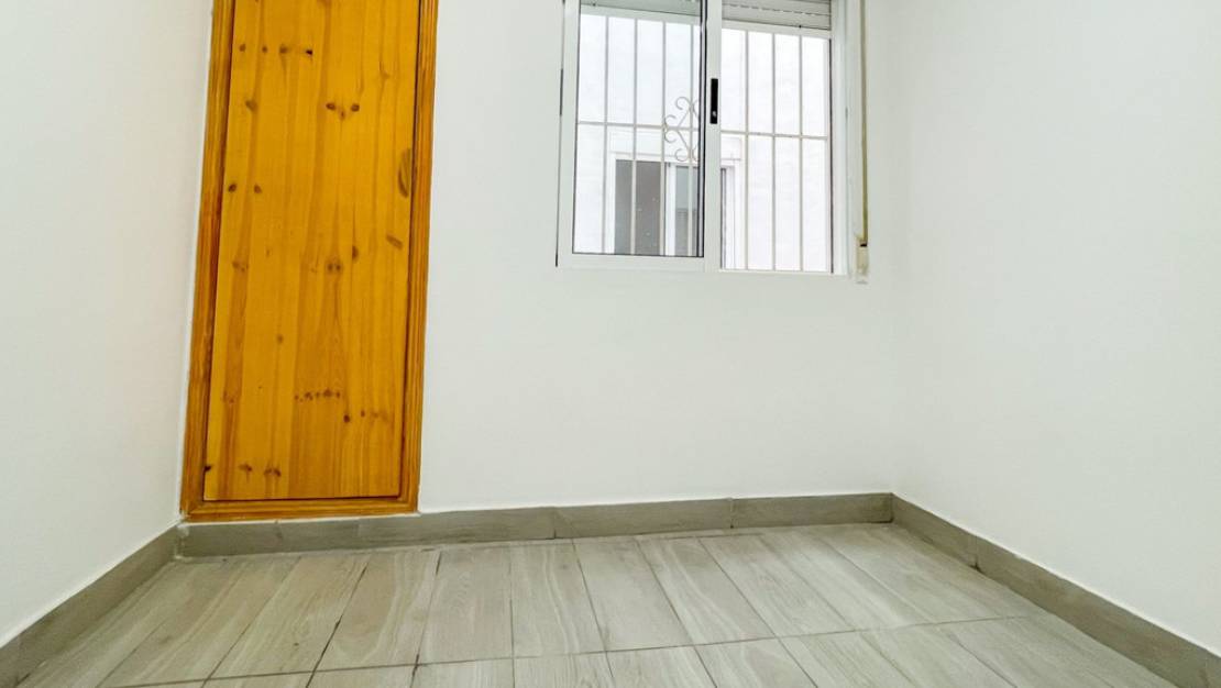 Sale - Apartment - Torrevieja - Torrevieja Centro