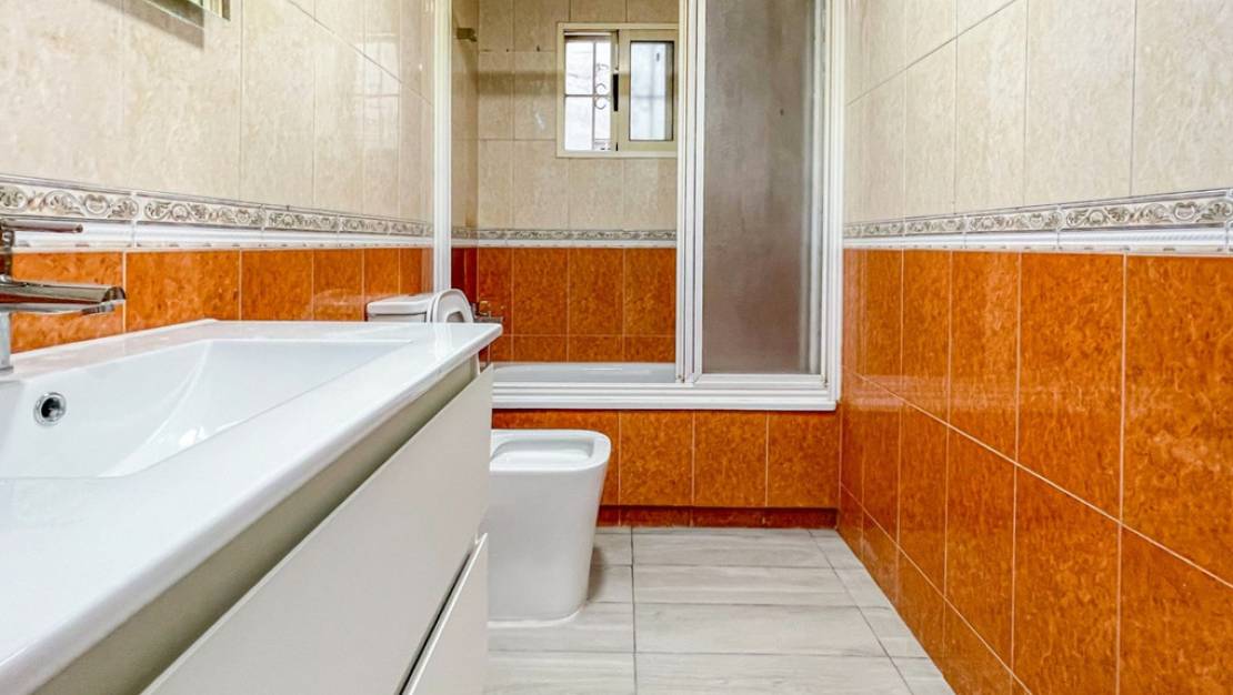 Sale - Apartment - Torrevieja - Torrevieja Centro