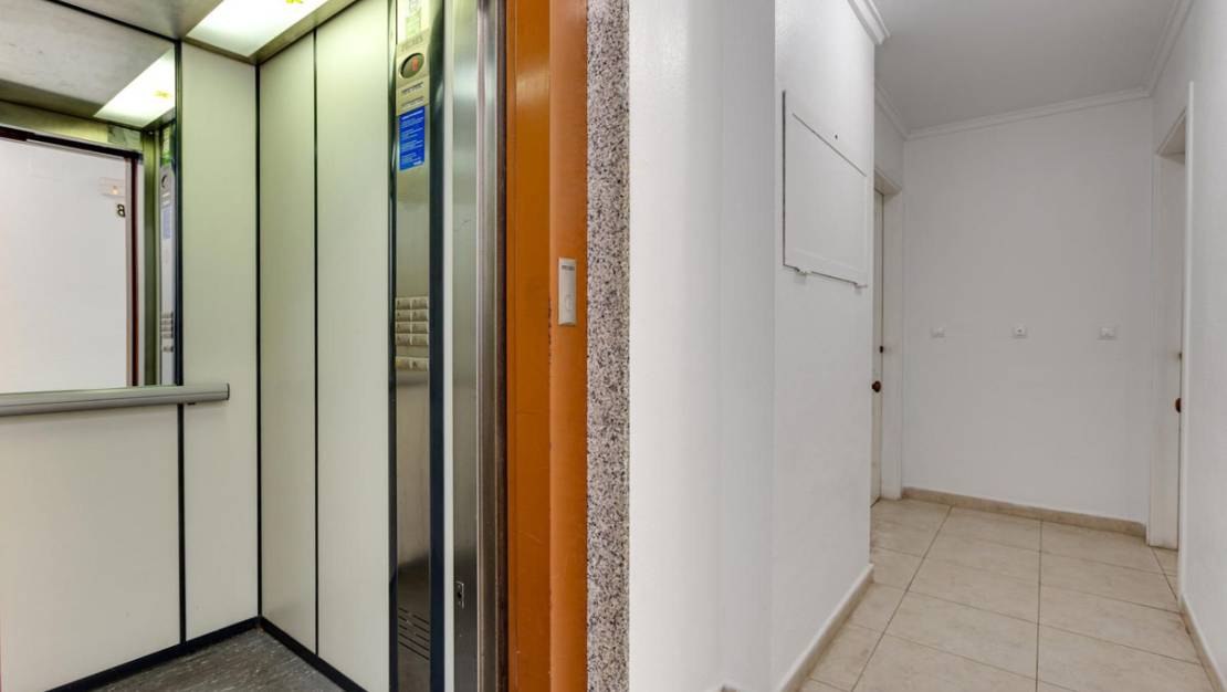 Sale - Apartment - Torrevieja - Torrevieja Centro