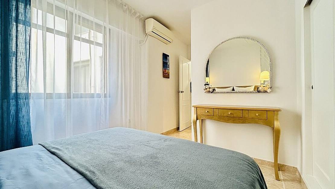 Sale - Apartment - Torrevieja - Torrevieja Centro