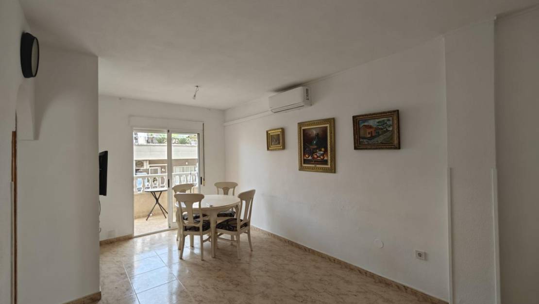 Sale - Apartment - Torrevieja - Torrevieja Centro
