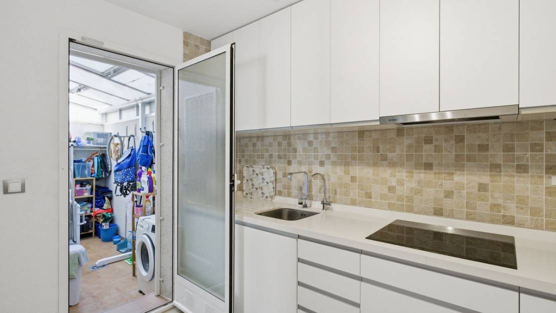 Sale - Apartment - Torrevieja - Torrevieja Centro