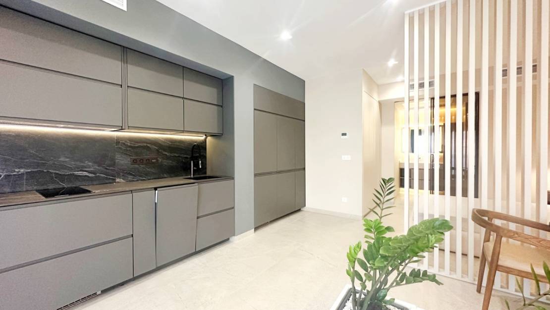 Sale - Apartment - Torrevieja - Torrevieja Centro