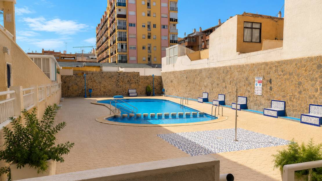Sale - Apartment - Torrevieja - Torrevieja Centro