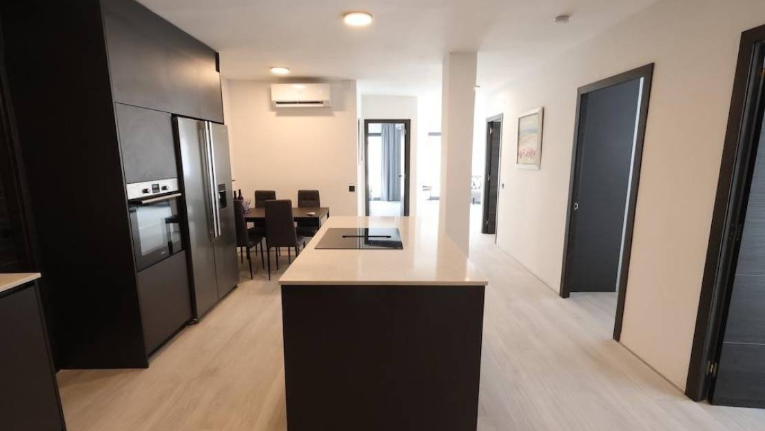 Sale - Apartment - Torrevieja - Torrevieja Centro