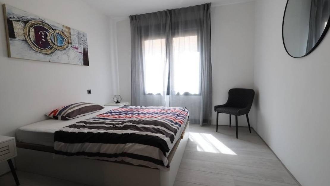 Sale - Apartment - Torrevieja - Torrevieja Centro