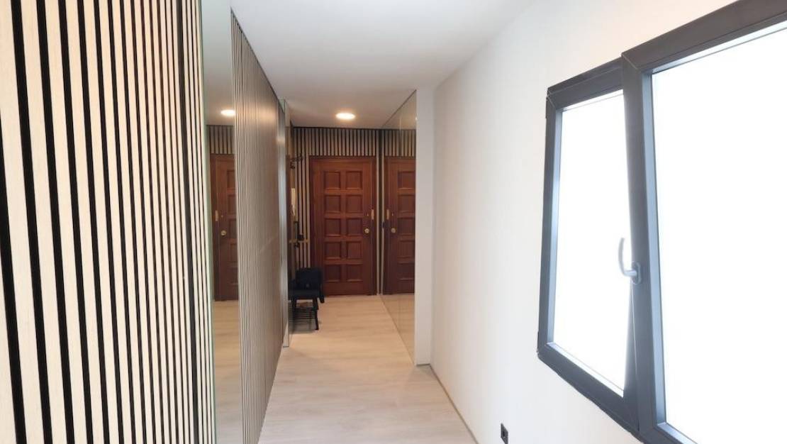 Sale - Apartment - Torrevieja - Torrevieja Centro