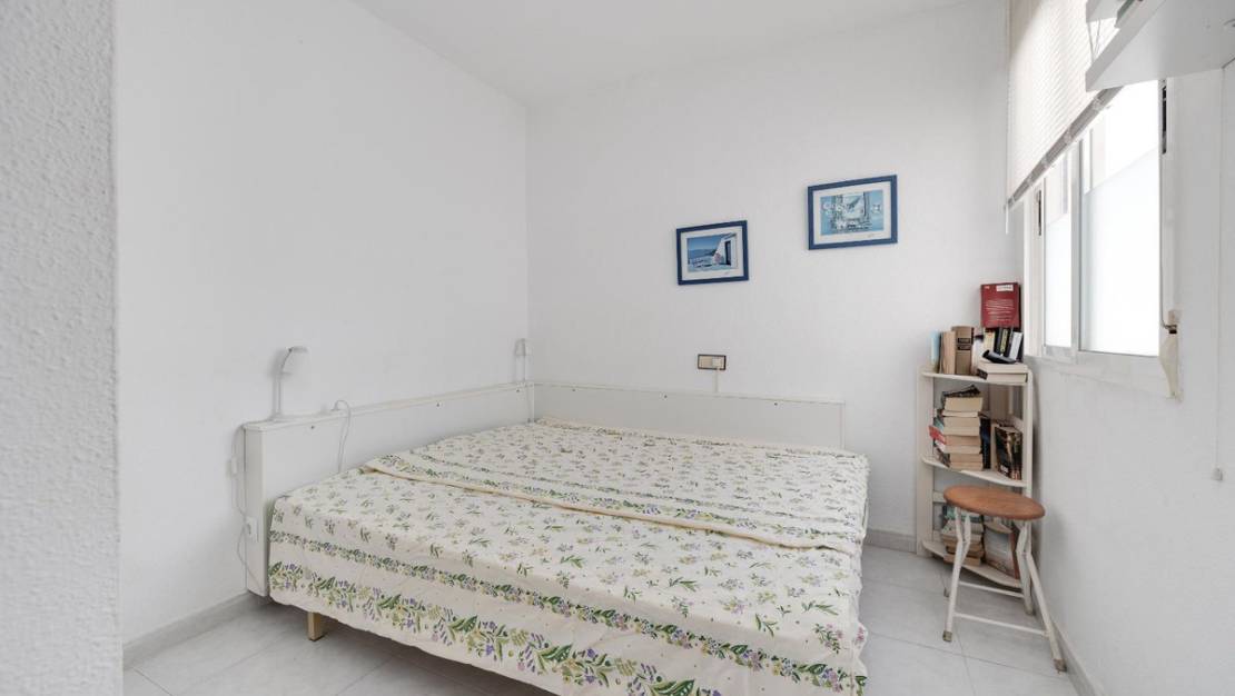 Sale - Apartment - Torrevieja - Torrevieja Centro