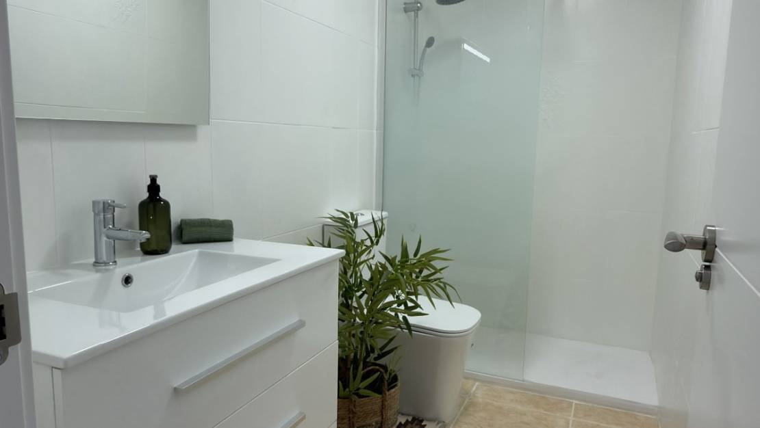 Sale - Apartment - Torrevieja - Torrevieja Centro