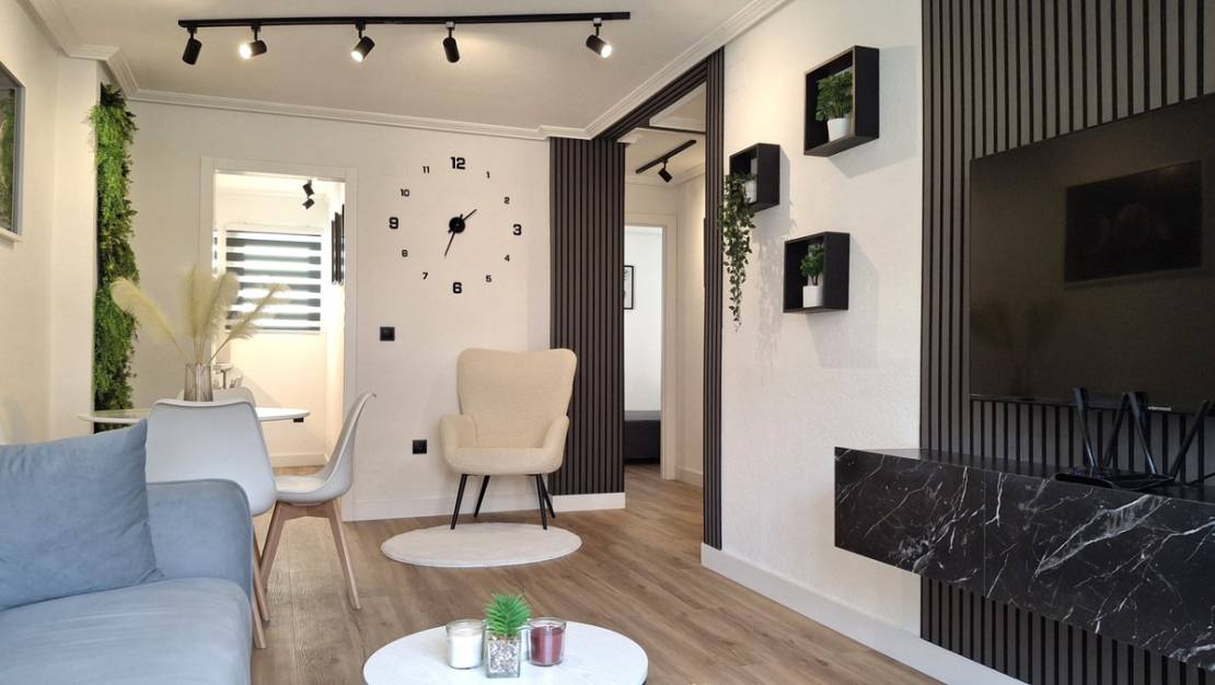 Sale - Apartment - Torrevieja - Torrevieja Centro