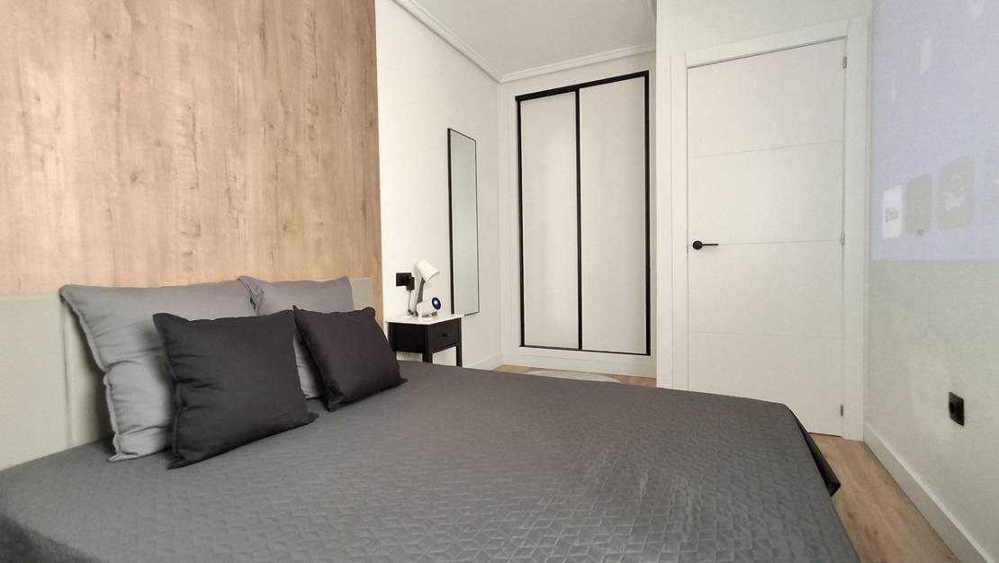 Sale - Apartment - Torrevieja - Torrevieja Centro