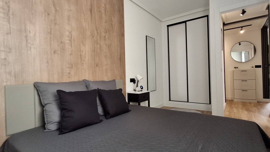 Sale - Apartment - Torrevieja - Torrevieja Centro