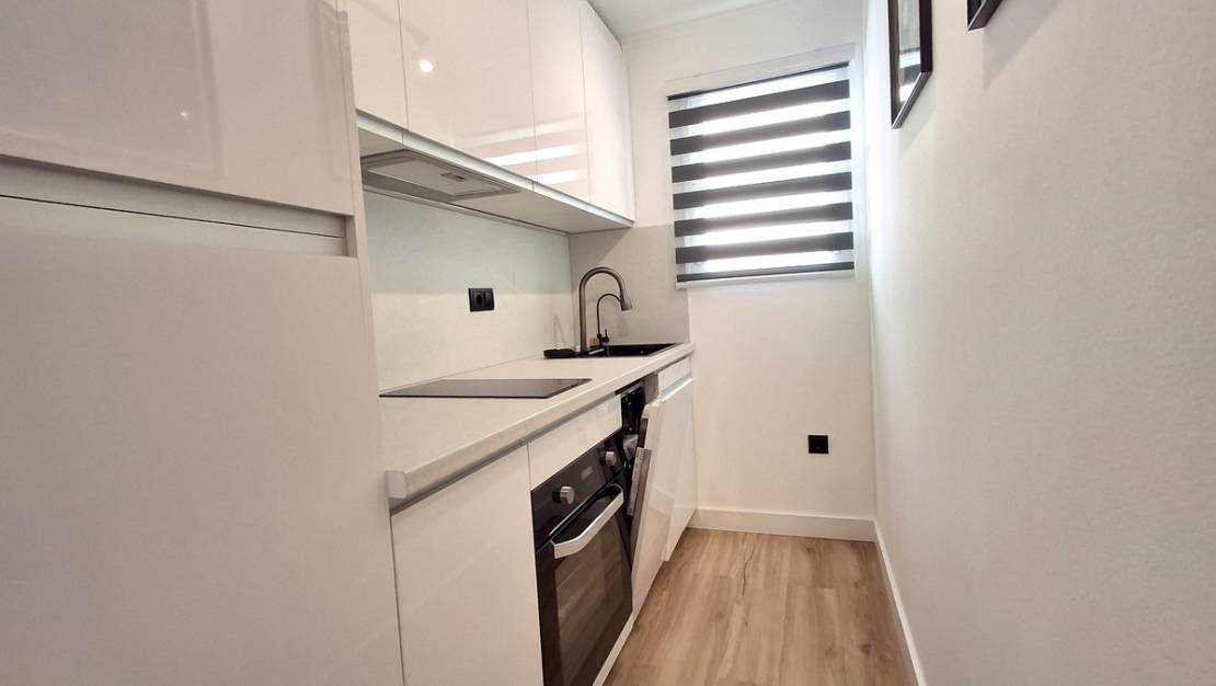 Sale - Apartment - Torrevieja - Torrevieja Centro