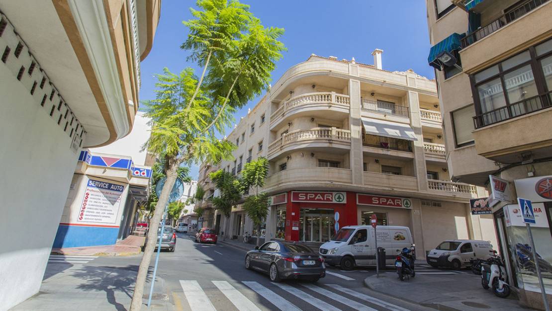 Sale - Apartment - Torrevieja - Torrevieja Centro