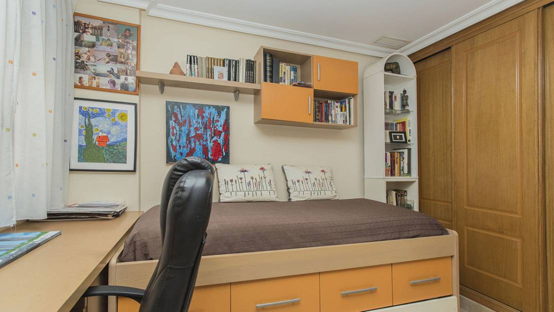 Sale - Apartment - Torrevieja - Torrevieja Centro