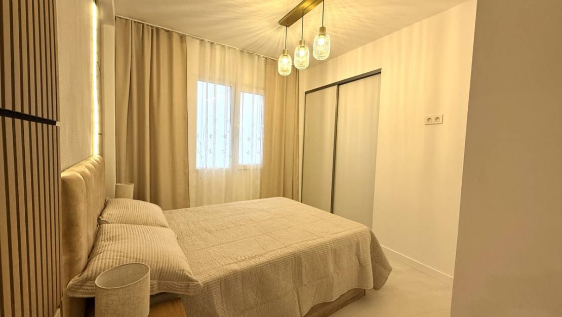 Sale - Apartment - Torrevieja - Torrevieja Centro