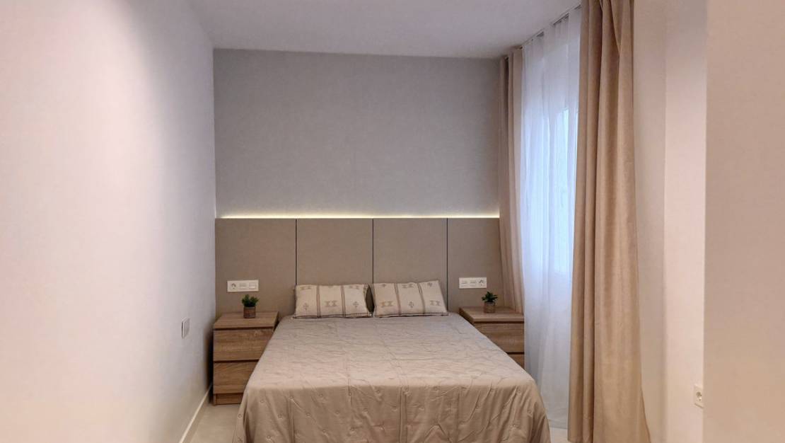 Sale - Apartment - Torrevieja - Torrevieja Centro