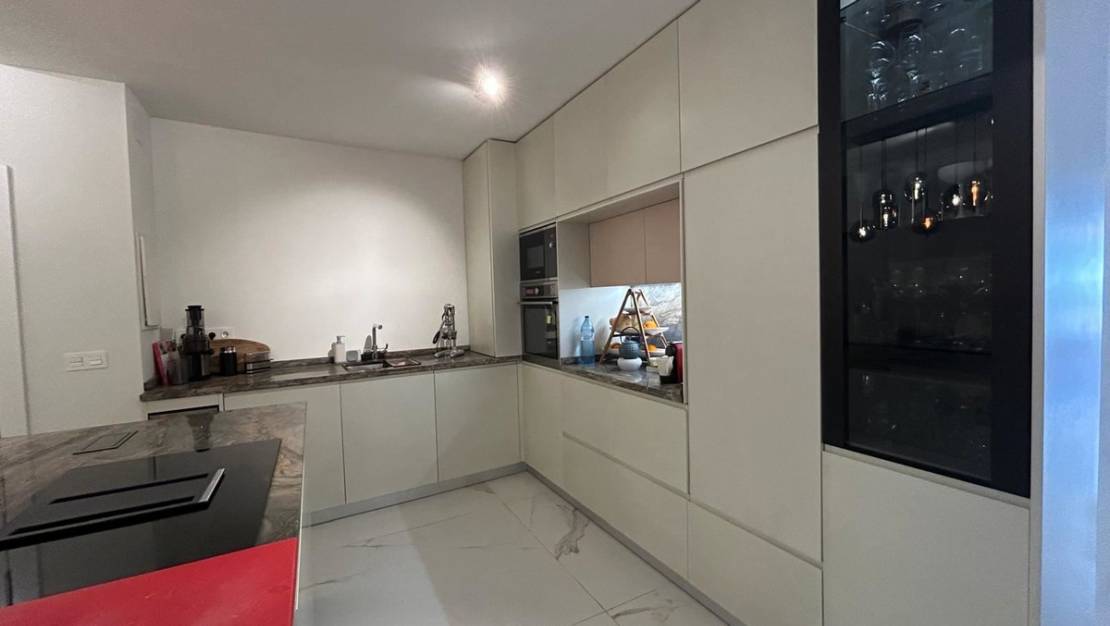 Sale - Apartment - Torrevieja - Torrevieja Centro