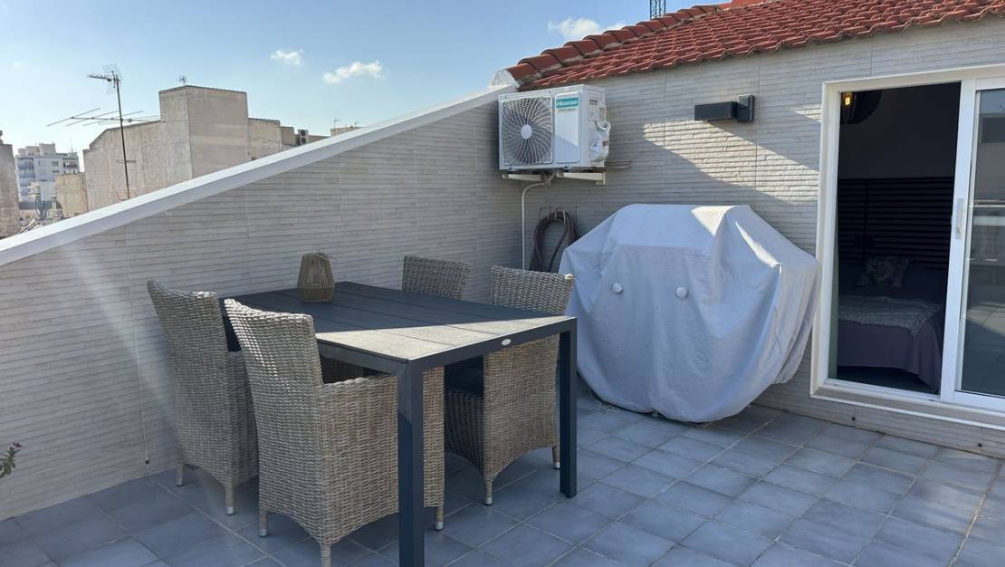 Sale - Apartment - Torrevieja - Torrevieja Centro