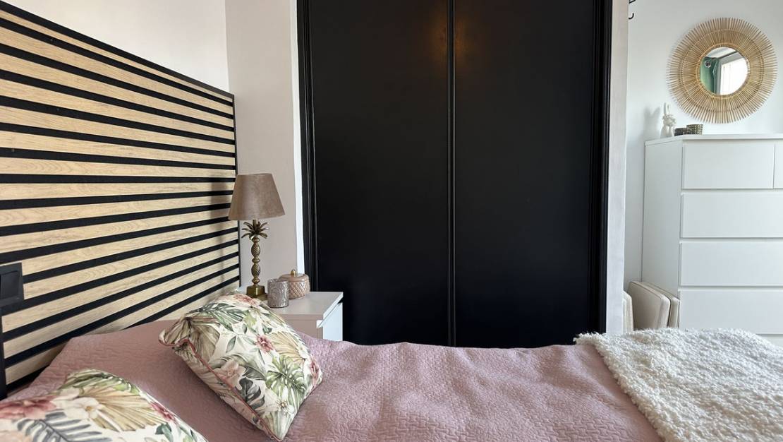 Sale - Apartment - Torrevieja - Torrevieja Centro