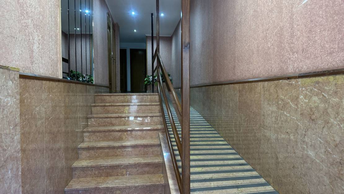 Sale - Apartment - Torrevieja - Torrevieja Centro