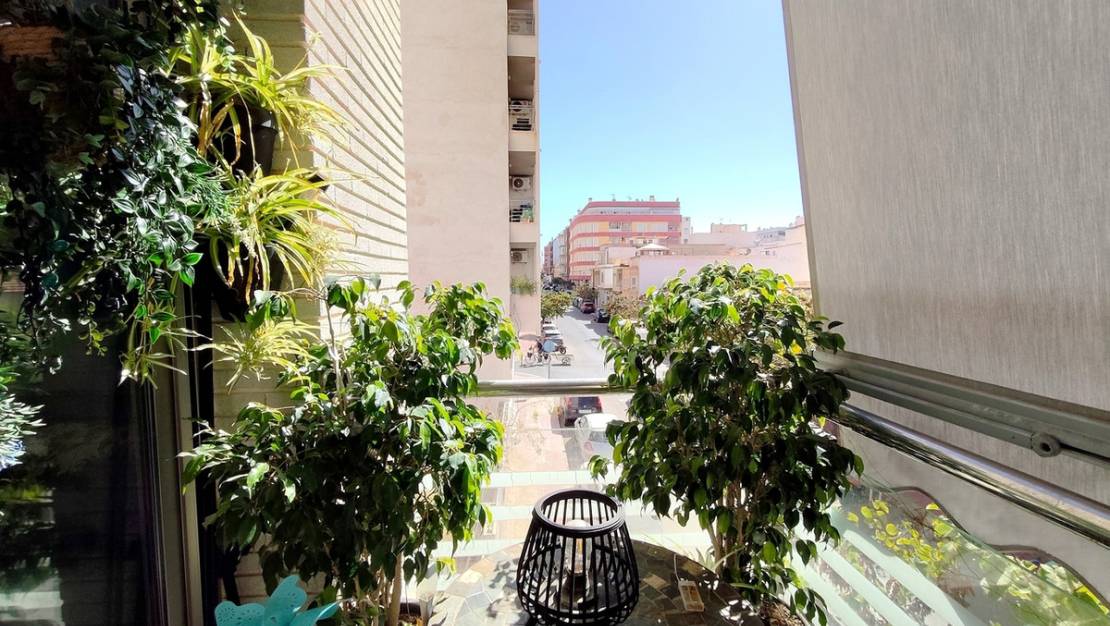 Sale - Apartment - Torrevieja - Torrevieja Centro