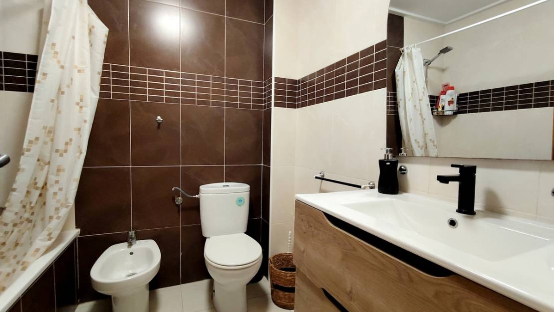 Sale - Apartment - Torrevieja - Torrevieja Centro