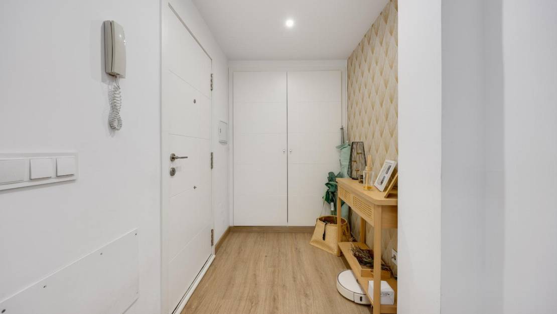 Sale - Apartment - Torrevieja - Torrevieja Centro