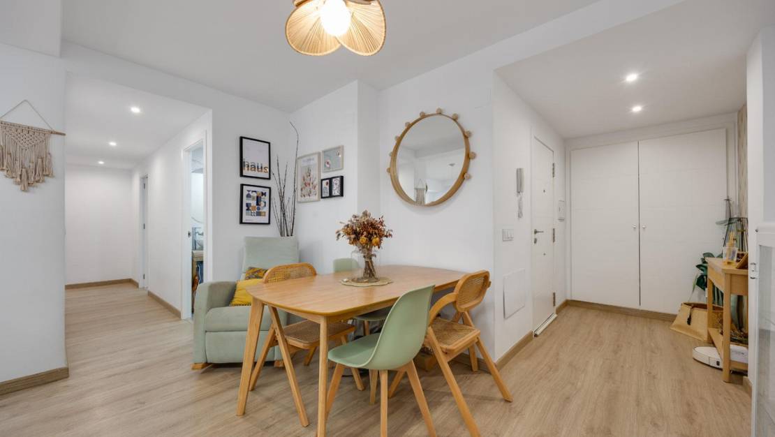 Sale - Apartment - Torrevieja - Torrevieja Centro