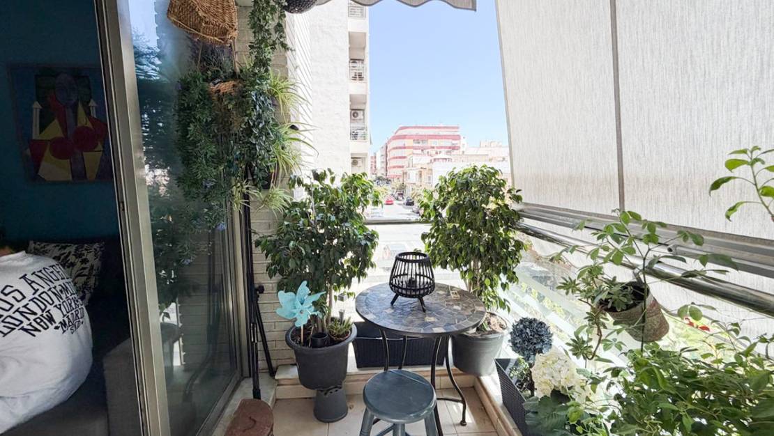 Sale - Apartment - Torrevieja - Torrevieja Centro