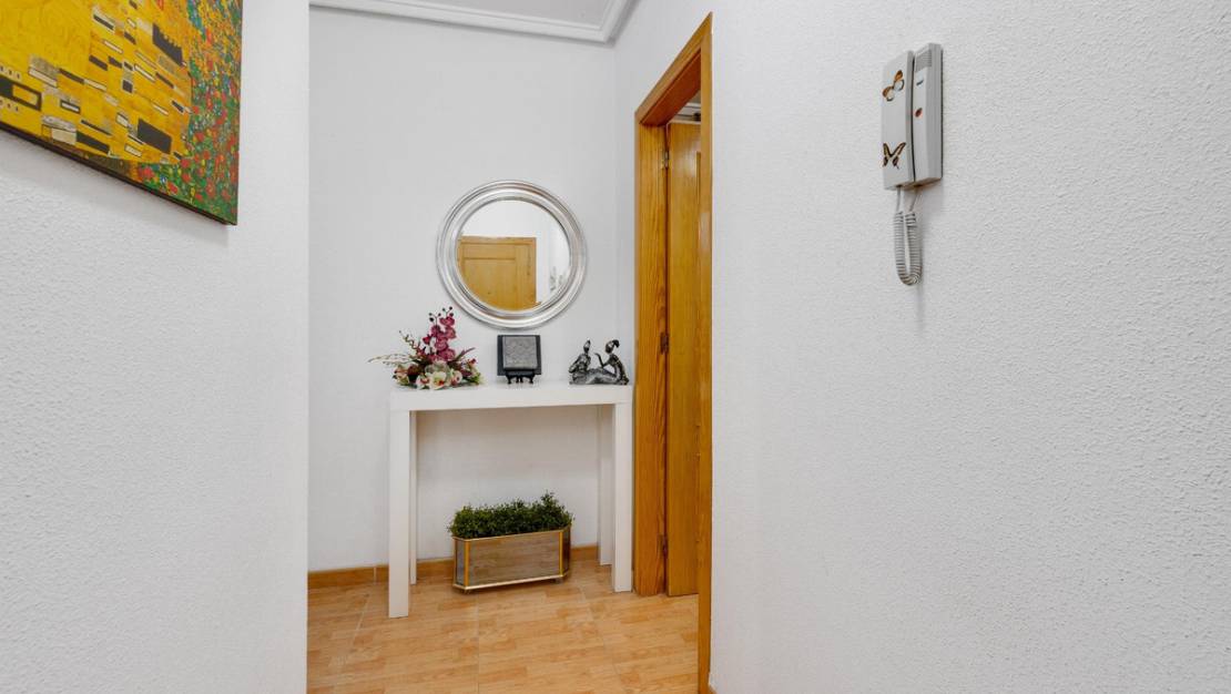 Sale - Apartment - Torrevieja - Torrevieja Centro