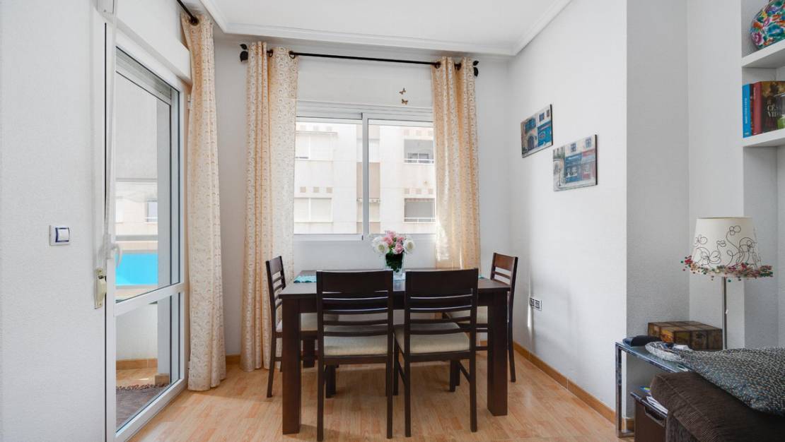 Sale - Apartment - Torrevieja - Torrevieja Centro