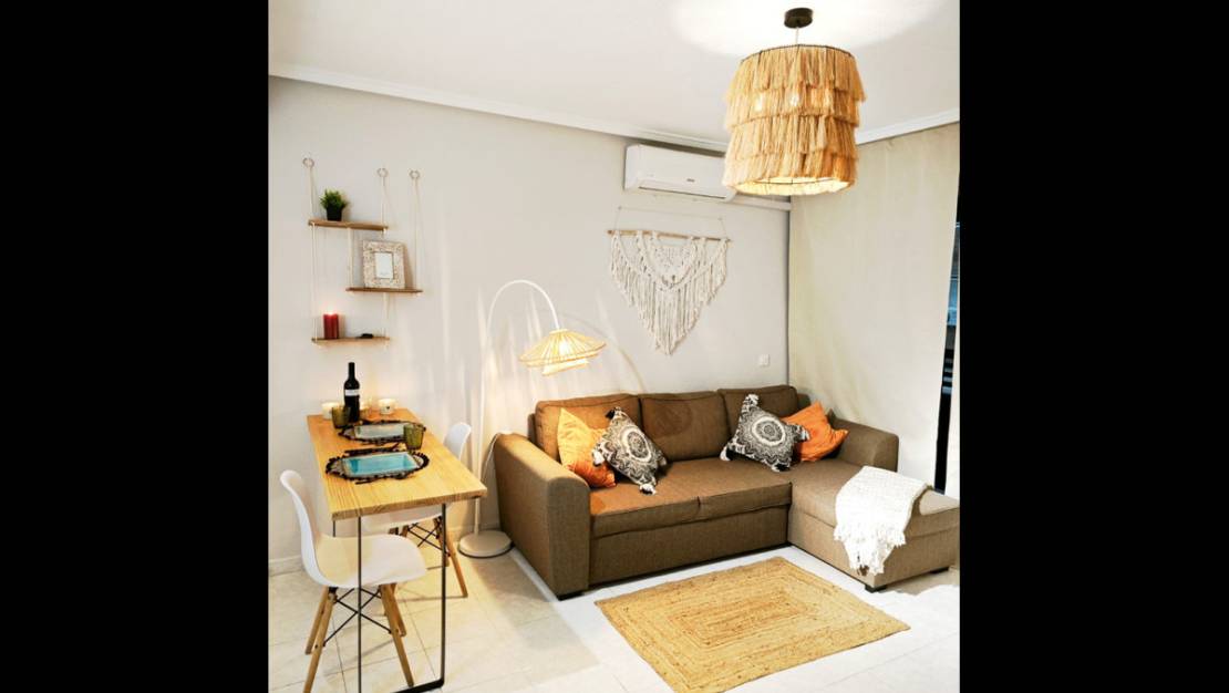 Sale - Apartment - Torrevieja - Torrevieja Centro