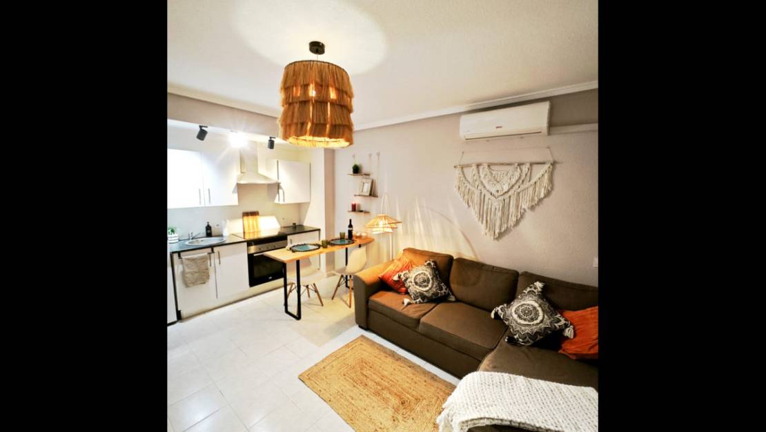 Sale - Apartment - Torrevieja - Torrevieja Centro