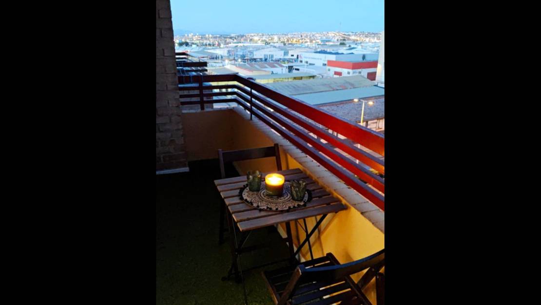 Sale - Apartment - Torrevieja - Torrevieja Centro