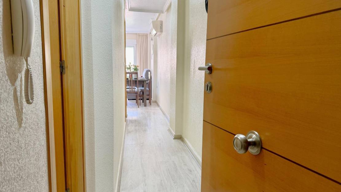 Sale - Apartment - Torrevieja - Torrevieja Centro