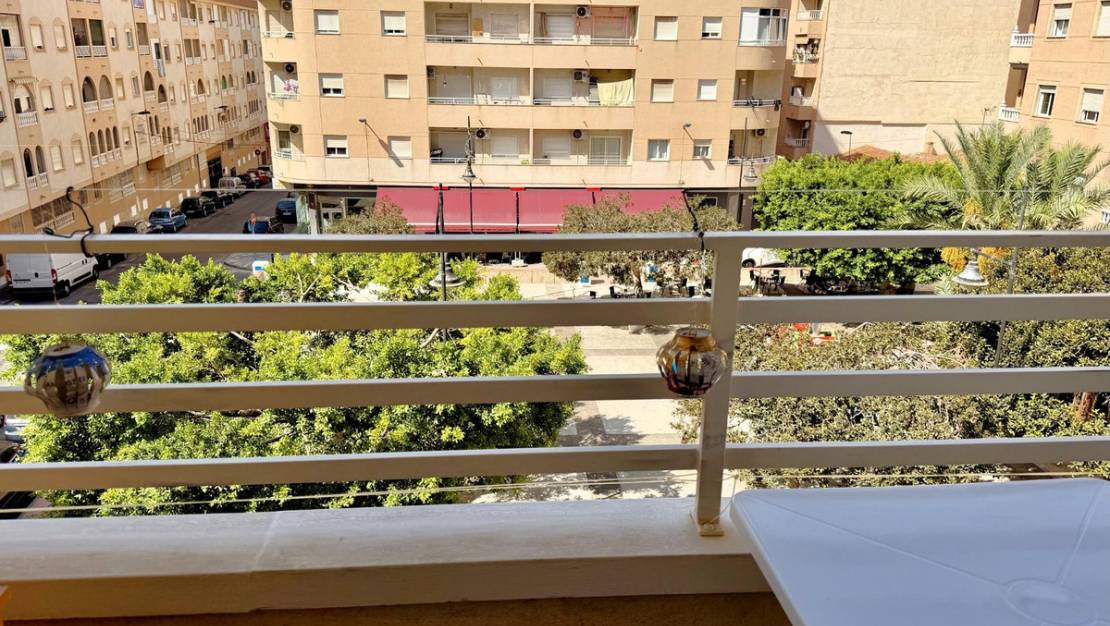 Sale - Apartment - Torrevieja - Torrevieja Centro