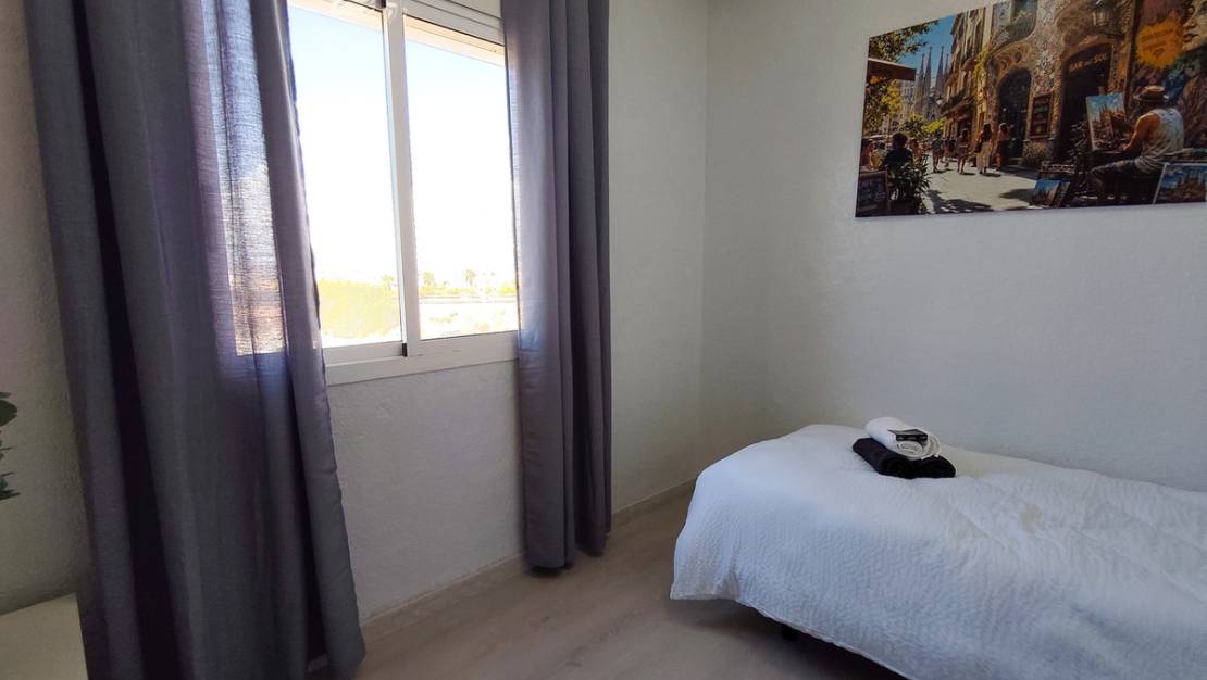 Sale - Apartment - Torrevieja - Torrevieja Centro
