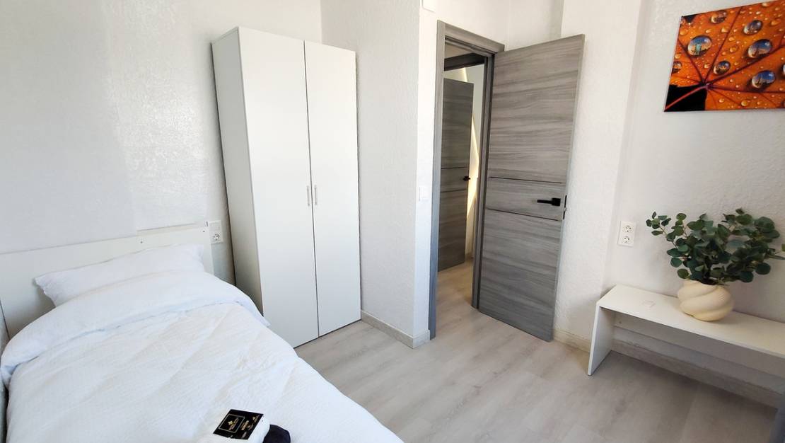 Sale - Apartment - Torrevieja - Torrevieja Centro