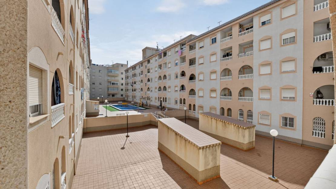 Sale - Apartment - Torrevieja - Torrevieja Centro