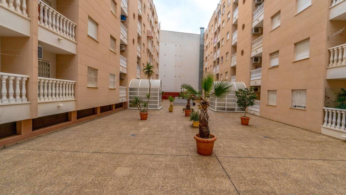 Sale - Apartment - Torrevieja - Torrevieja Centro
