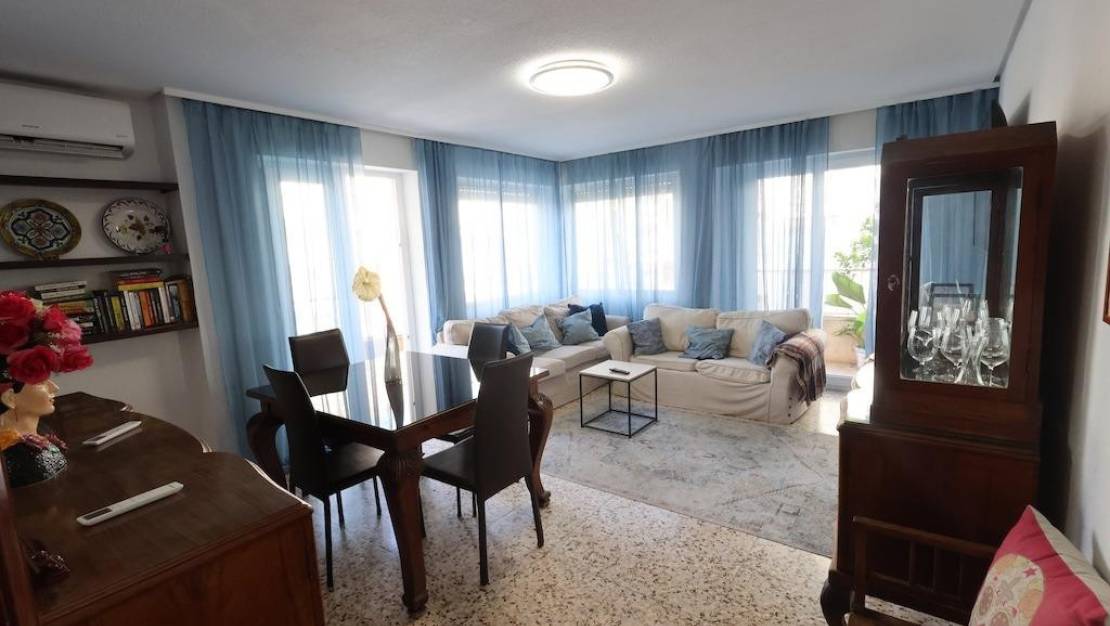 Sale - Apartment - Torrevieja - Torrevieja Centro