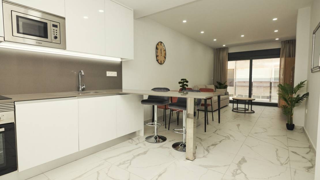 Sale - Apartment - Torrevieja - Torrevieja Centro