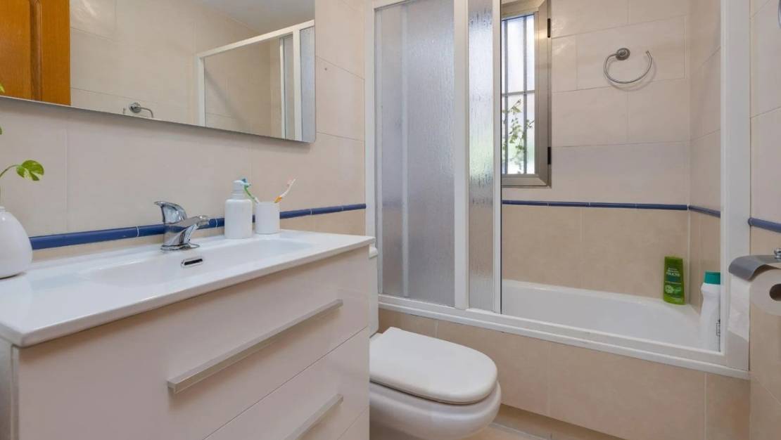 Sale - Apartment - Torrevieja - Torrevieja Centro