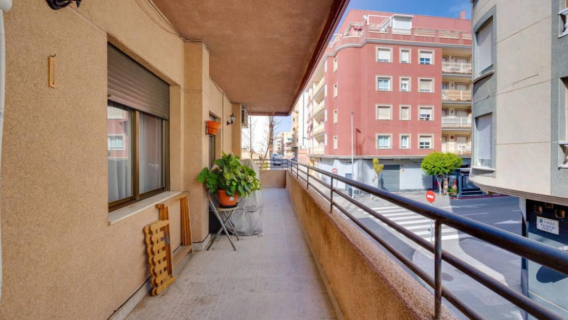 Sale - Apartment - Torrevieja - Torrevieja Centro
