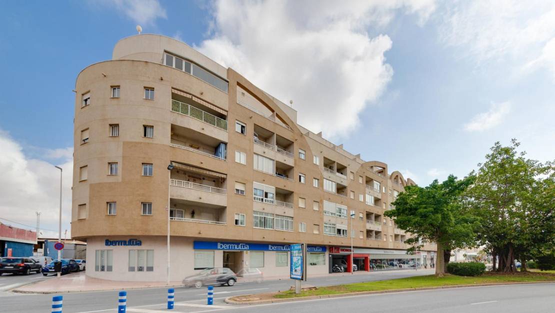 Sale - Apartment - Torrevieja - Torrevieja Centro