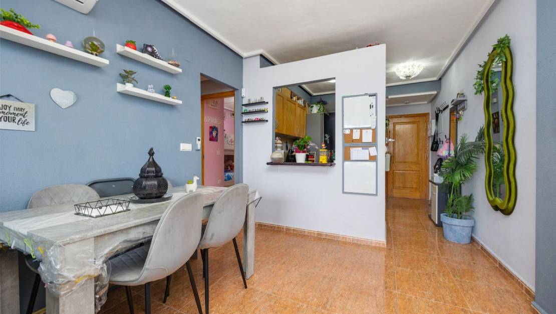 Sale - Apartment - Torrevieja - Torrevieja Centro